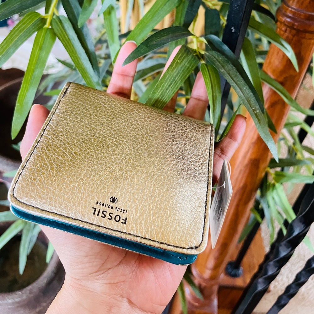 Authentic Fossil wallet